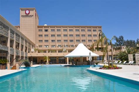 Hotel Casino Carlos V .